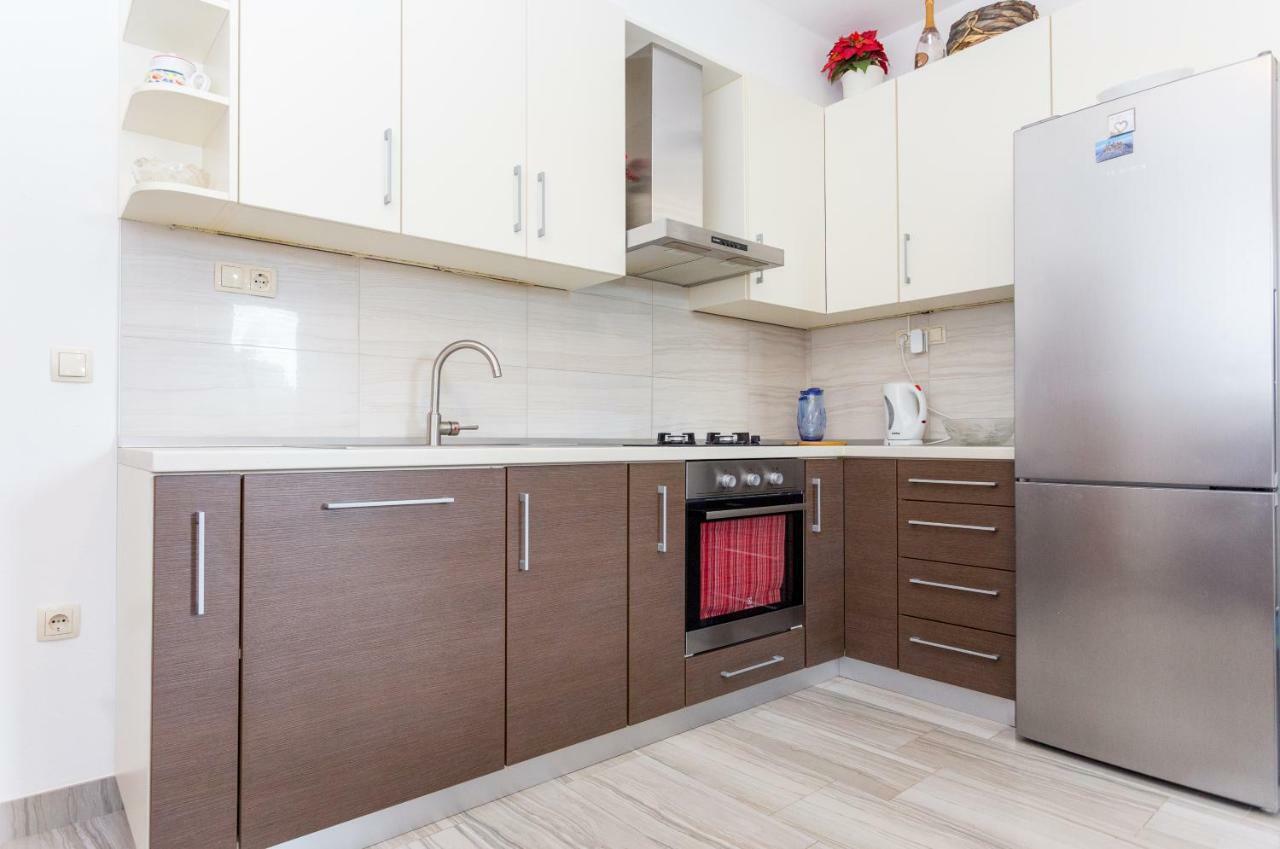 Apartments Iva Brstilo オミシュ エクステリア 写真